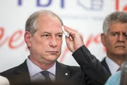 Durante o governo de Ciro, no entanto, um fato chamou a atenção da nação. Uma rebelião no Instituto Penal Paulo Sarasate, no Ceará, fez com que o arcebispo dom Aluísio Lorscheider fosse sequestrado por presos que exigiam armas e munições. No momento em que a confusão ocorreu, dom Aluísio visitava o presídio com outros bispos para denunciar as más condições do local