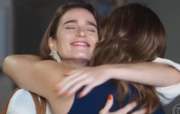 Globo é detonada após cortar, novamente, beijo lésbico de novela