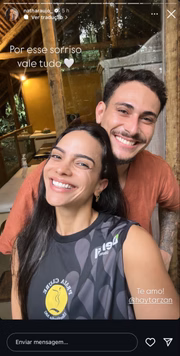 Natinha resolveu surpreender o namorado, João Pedro, no Rio