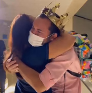 Gilberto Nogueira e Jacira se reencontram após eliminação no BBB21