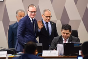Zanin em sabatina na CCJ do Senado
