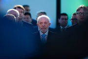 Lula reclamou da comunicação do PT e do governo