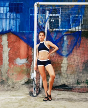 Anitta em seu novo clipe, Funk Rave