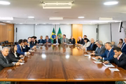 Setores e empresários estiveram na reunião