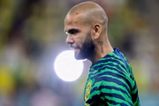 Dani Alves, 39, será o capitão do Brasil na última rodada do Grupo G