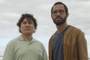 <b>Mare Nostrum:</b> Roberto (Silvio Guindane) e Mitsuo (Ricardo Oshiro) são desconhecidos que, após uma série de coincidências, voltam ao Brasil num mesmo dia, depois de passarem longo tempo no exterior. Eles se encontram devido a um terreno e decidem tentar ganhar dinheiro em cima do local. Porém, entram em conflito quando começam a achar que o lote possui poderes mágicos. Assista ao <a href="https://www.youtube.com/watch?v=eY7blytWNqw" target="_blank">trailer</a>