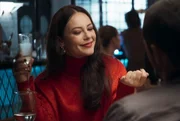 Ela está vivendo Vivi em A Dona do Pedaço