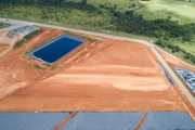 Inaugurado em 2017, o aterro de Brasília caminha para a etapa 2 de ocupação. O governo estuda um lote vizinho para ampliar a unidade quando for necessário 