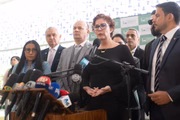Durante a coletiva, a parlamentar tentou proteger o ex-presidente Jair Bolsonaro (PL) de acusações sobre envolvimento nos supostos crimes