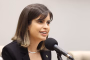Tabata Amaral discursa