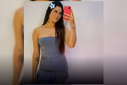 Lúcia em pose para a rede social dela