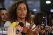 Aliada de Lula, Jandira Feghali pretende se reunir com o Itamaraty para debater corte em contratos com Israel