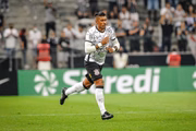 Paulinho: o volante atuou entre 2010 a 2013 e retornou em 2022. O jogador foi muito importante na campanha da Libertadores de 2012