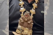 Cordão do traficante Doca, o "Urso"