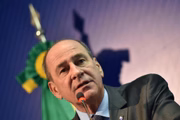 O general Fernando Azevedo e Silva foi a escolha de Bolsonaro para o Ministério da Defesa