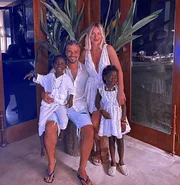 Giovanna Ewbank, Bruno Gagliasso e seus filhos, Titi e Bless