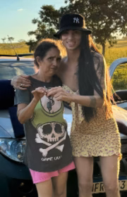 Antes de morrer, a DJ Blogueirinha presenteou a mãe com um carro