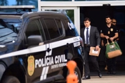 As buscas têm como objetivo a consolidação e o robustecimento dos elementos probatórios para conclusão do inquérito