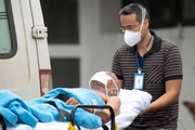 Tanto os funcionários quanto os pacientes são protegidos contra possível contágio do coronavírus