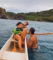 Em viagem para Fernando de Noronha, Rodrigo Simas deu um susto na atriz