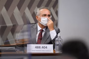 Relator foi o primeiro a fazer questionamentos