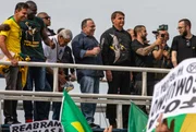 Eduardo Pazuello e o presidente Jair Bolsonaro em ato político no Rio de Janeiro