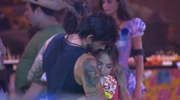 A cantora afirmou ter escrito uma música "pesada" para o ex