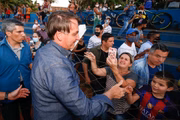 Bolsonaro ficou o tempo todo sem máscara no local