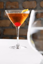 O Gero oferece mais de 30 drinques diferentes em sua carta de bebidas, sem contar com as doses e demais bebidas não alcoólicas. Entre a grande variedade de coquetéis, constam opções como o Dry Martini, Kir Royal, Gin Tônica, Pisco Sour, Bloody Mary, Seabreeze e Ciroc Champagne Cosmo e ainda caipirinhas com diferentes opções de cachaças nacionais e importadas. Os preços variam de R$ 29 a R$ 70 