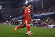 Liverpool quer aumentar vantagem na liderança