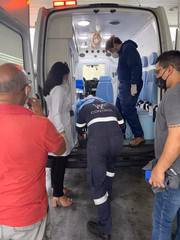 Transferência de uma das pacientes de Manaus para Goiás. Parte dos recuperados já voltou para casa