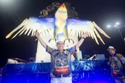 Presidente do Senado, Davi Alcolumbre, durante desfile da Império da Zona Norte, no Sambódromo de Macapá