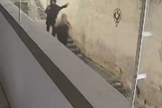 Em corredor, soldado foi agredida e roubada