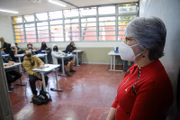 Hélvia vistoriou as salas de aula