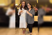 Renata D'Aguiar e Damares Alves fazem campanha juntas