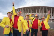 Brasília (DF) 20/03/25 Torcedores chegam para o confronto entre a Seleção Brasileira e Colômbia na Arena BRB Mané Garrincha em Brasília - Metrópoles Sports