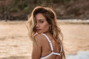 A atriz Bruna Griphao