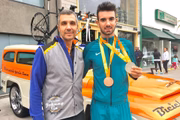 João Paulo Diniz com o ciclista Lauro Chaman