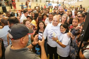 O governador Ibaneis Rocha (MDB) reuniu-se, na manhã deste sábado (14/5), com integrantes do Movimento Habitacional e Cidadania das Pessoas com Deficiência