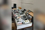 Celulares recuperados pela polícia em ação nesta segunda