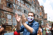 Guilherme Boulos (Psol) disputa 2º turno com o tucano Bruno Covas, em São Paulo