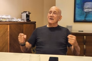 Olmert diz que Israel cometeu erros, mas não crimes de guerra ou genocídio