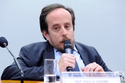 Paulo Ganime (Novo) - Paulo Gustavo Ganime Alves Teixeira nasceu em 19/04/1983, no Rio de Janeiro (RJ). Ele é engenheiro, deputado federal e candidato ao governo do Rio de Janeiro pelo Partido Novo (NOVO)