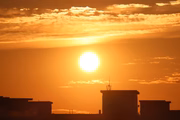 Semiárido é o clima cujas temperaturas permanecem altas durante todo o ano. Regiões do Nordeste, principalmente no interior, são afetadas por esta atmosfera. Por isso, nesses locais as chuvas são escassas e má distribuídas. Durante o ano, as temperaturas podem variar entre 26°C e 28°C