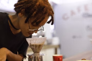 Os visitantes da SIC podem degustar diversos cafés de marcas de todos os tamanhos, de grandes indústrias a microtorrefações
