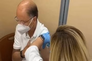 Edir Macedo e esposa são vacinados nos EUA e recebem críticas