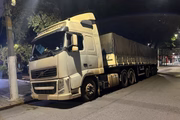 Caminhão que transportava a cocaína