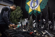 Pelo menos 14 granadas foram encontradas