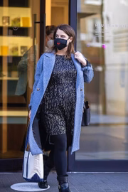 Eugenie foi flagrada com a barriguinha de grávida