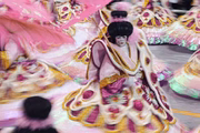 Desfile da Mocidade Alegre no Carnaval 2023 em SP; escola de samba venceu título de campeã em 2024